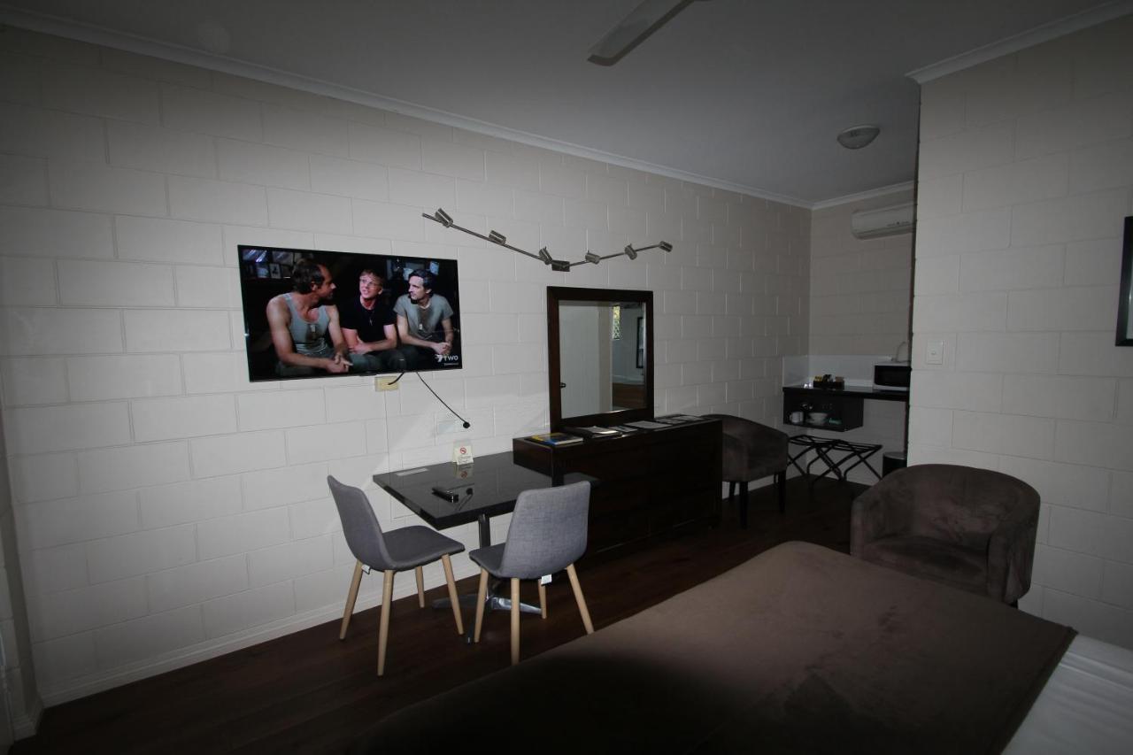 Colonial Rose Motel Townsville Exterior photo